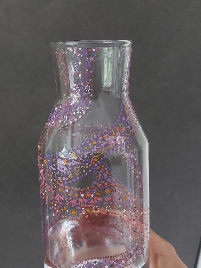 FLOW and MOVING FOREWARD - Glass water bottel 1 liter, handpainted dots and Light Language Codes in Red Orange Purple Lilac